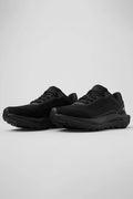 Sneaker runner